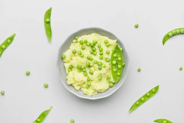 Bowl Mashed Potatoes Green Peas Grey Background — Stock Photo, Image