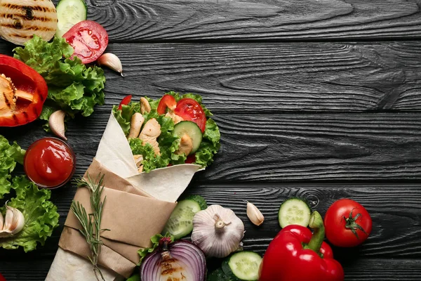 Composition Tasty Doner Kebab Vegetables Sauce Dark Wooden Background — Stock Photo, Image
