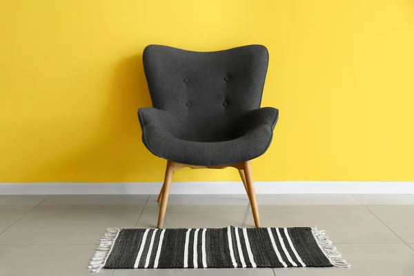 Modern Armchair Color Wall — Stock Photo, Image