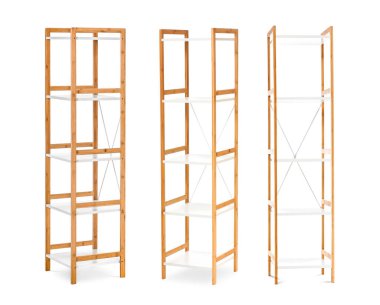 Beyaz arkaplanda boş raf ünitesi