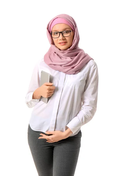 Pregnant Muslim Woman Tablet Computer White Background — Zdjęcie stockowe