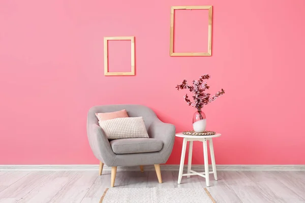 Soft Armchair Blooming Branches Color Wall — Stock Photo, Image