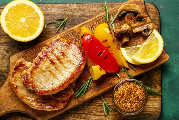 Board Tasty Grilled Peppers Mushrooms Steaks Color Background — Stock Photo, Image