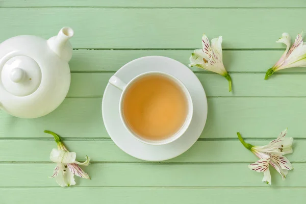 Cup Floral Tea Teapot Flowers Color Wooden Background — Stok fotoğraf