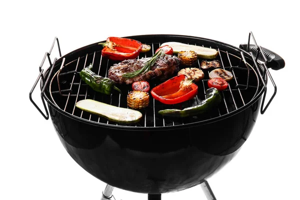 Grill Mit Steak Und Gemüse Auf Weißem Hintergrund — Stockfoto