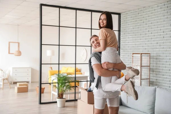 Young Couple New House Moving Day — Stock Photo, Image