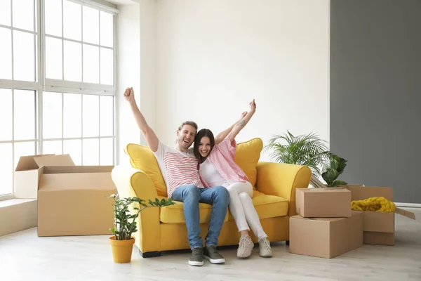 Young Couple Cardboard Boxes New House Moving Day — Stock Photo, Image