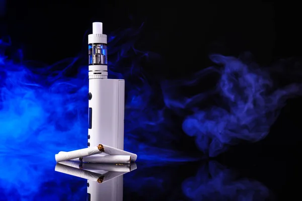 Vape Mod Cigarettes Dark Background Fume — Stock Photo, Image