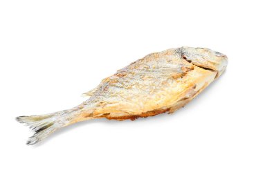 Beyaz arka planda kızarmış dorado.