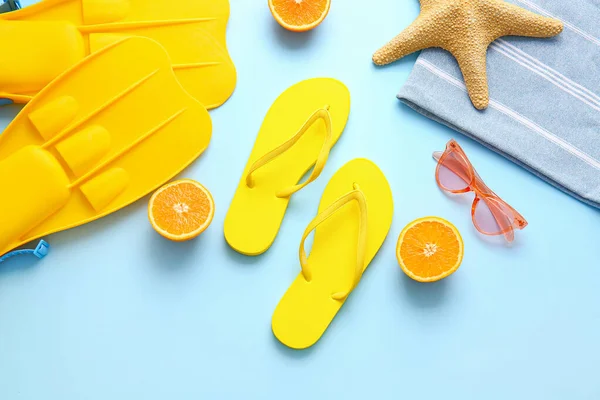 Set Beach Accessories Oranges Color Background — Stock Photo, Image