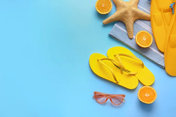 Set Beach Accessories Oranges Color Background — Stock Photo, Image