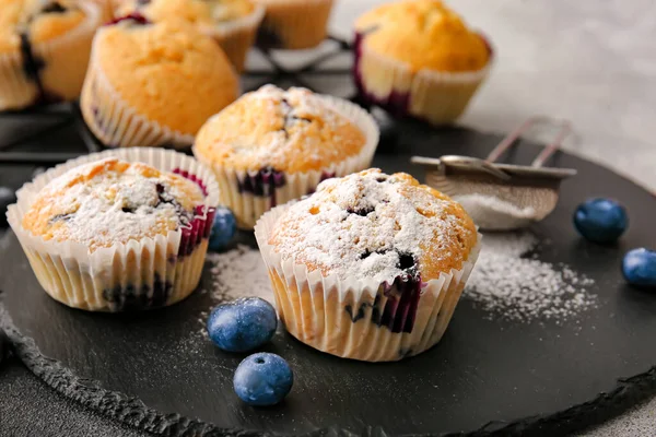 Muffins Myrtille Savoureux Sur Table Gros Plan — Photo