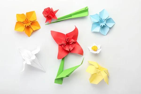Origami Żonkile Białym Tle — Zdjęcie stockowe