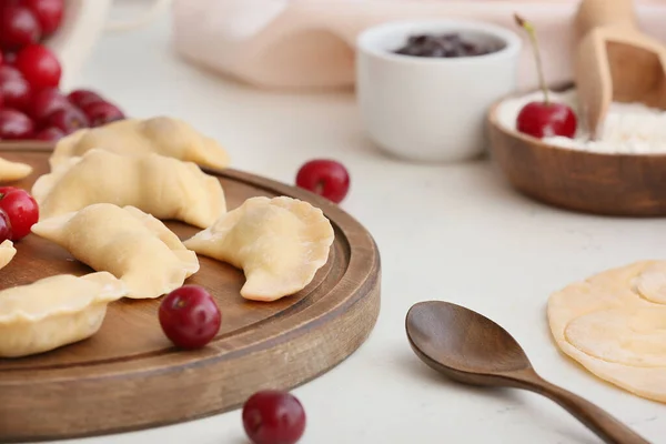 Wooden Board Raw Cherry Dumplings Table Kitchen — Stock Photo, Image