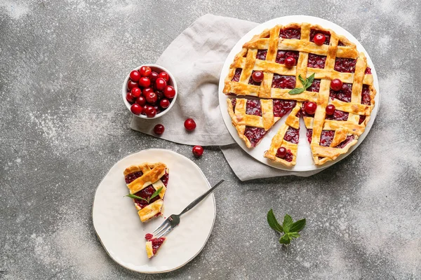 Composition Tasty Cherry Pie Grunge Background — Stock Photo, Image