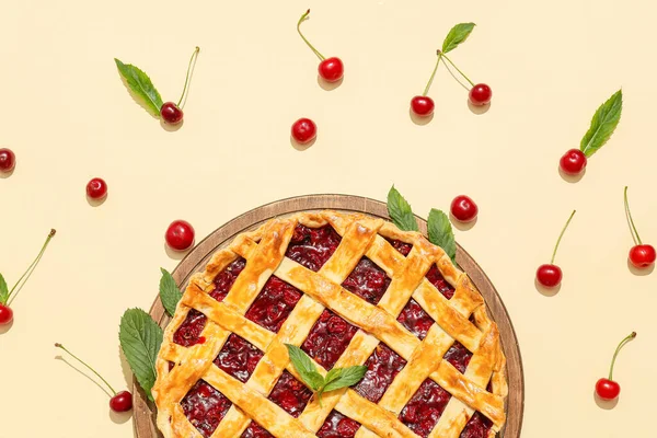 Board Tasty Cherry Pie Color Background — Stock Photo, Image