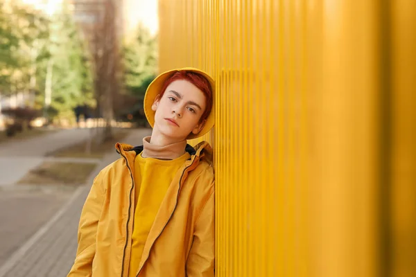 Portrait Non Binary Teenager Outdoors — Stock Photo, Image