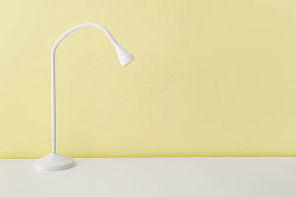 Lámpara Moderna Mesa Cerca Pared Color — Foto de Stock
