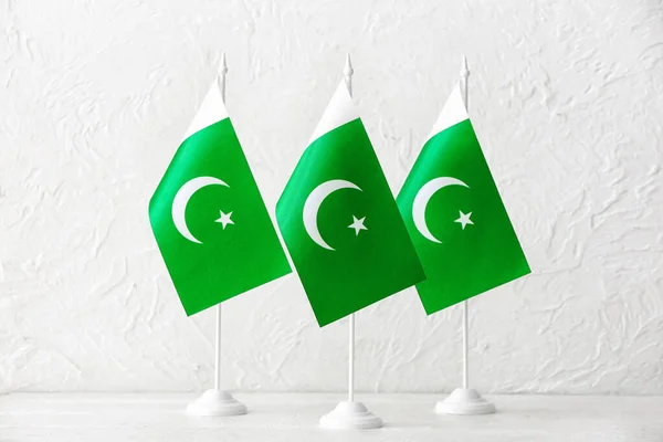 Bandeiras Paquistão Fundo Claro — Fotografia de Stock