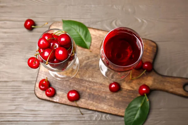 Glass Sweet Cherry Wine Wooden Background — Stock Photo, Image