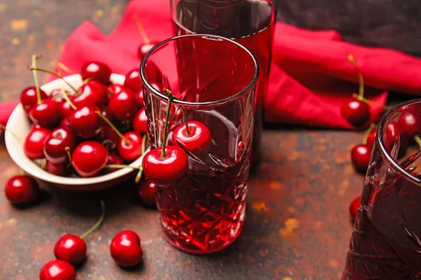 Glas Kirschwein Auf Grunge Hintergrund Nahaufnahme — Stockfoto