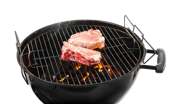 Barbecue Grill Mit Leckerem Fleisch Auf Weißem Hintergrund — Stockfoto