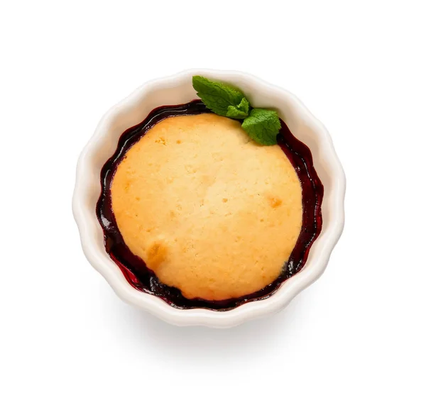 Ramekin Blueberry Cobbler White Background — ストック写真