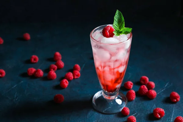 Glass Tasty Raspberry Lemonade Dark Background — Stock Photo, Image