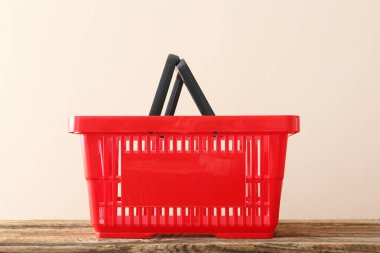 Alış veriş sepeti açık arkaplanda