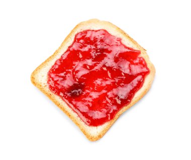 Beyaz arka planda vişne reçelli sandviç.