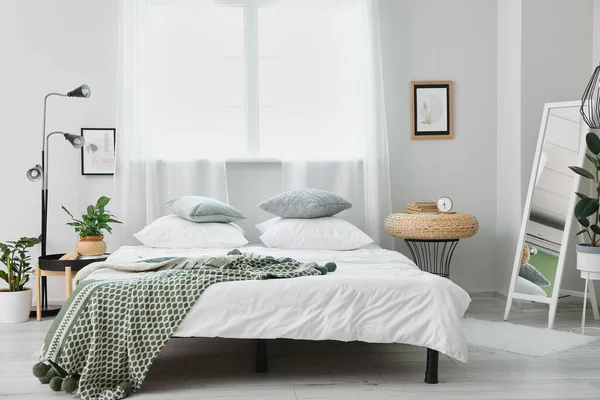 Interior Stylish Bedroom Comfortable Bed — Stock Photo, Image