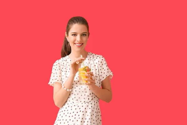 Young Woman Fresh Lemonade Color Background — Stock Photo, Image