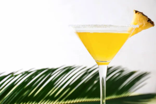 Glass Pineapple Daiquiri Cocktail Light Background — Stock Photo, Image