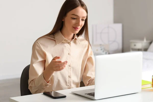 Young Woman Video Chatting Home — Stock Photo, Image