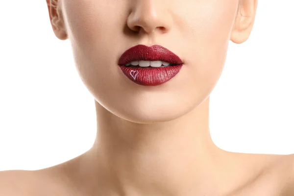 Mooie Jonge Vrouw Met Hart Lippen Tegen Witte Achtergrond Close — Stockfoto