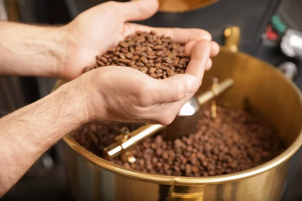 Hands Senior Man Roasted Coffee Beans Closeup — Stock Photo, Image