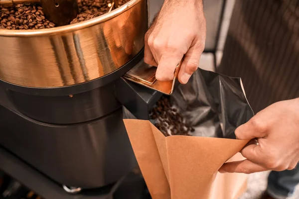 Senior Man Packaging Coffee Beans Roasting Closeup — Stock Photo, Image