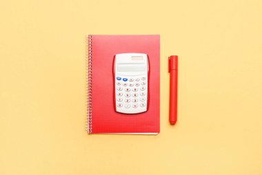 Okul malzemeleri renk arkaplanı