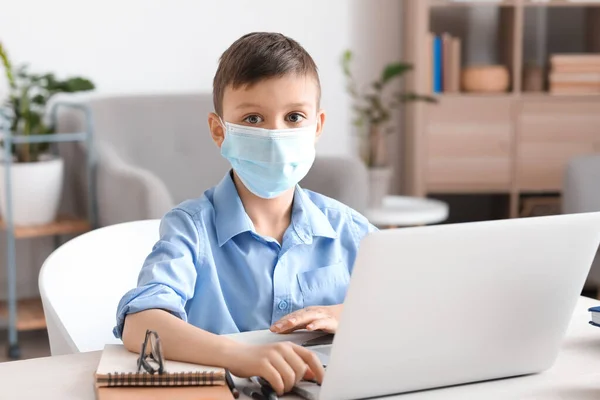 Little Schoolboy Medical Mask Studying Online Home — Stock Photo, Image