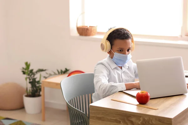 Little African American Schoolboy Medical Mask Studying Online Home — Stock Photo, Image