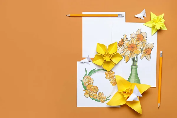 Origami Narcissus Blommor Och Gratulationskort Färg Bakgrund — Stockfoto