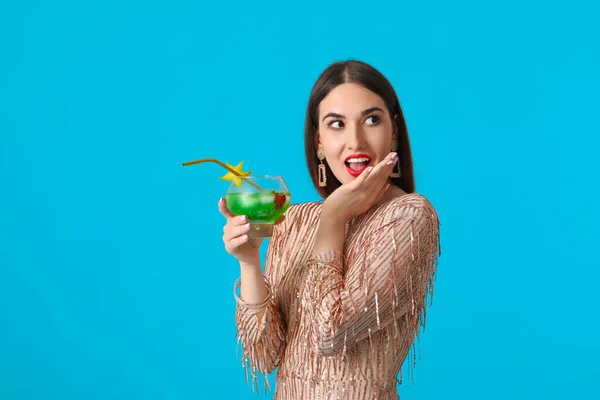 Beautiful Young Woman Cocktail Color Background — Stock Photo, Image