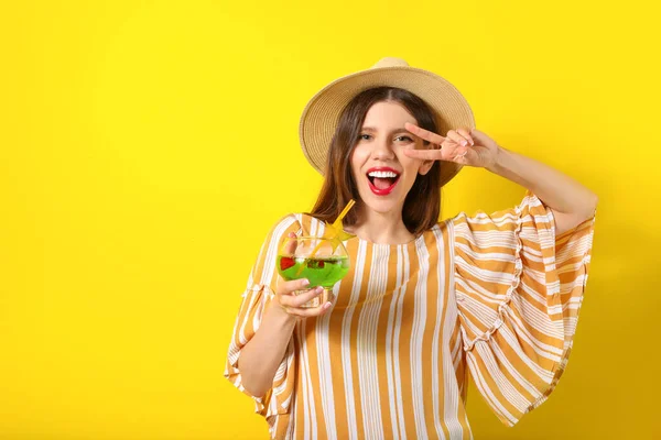 Beautiful Young Woman Cocktail Showing Victory Gesture Color Background — Stock Photo, Image