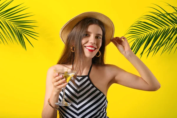 Beautiful Young Woman Swimsuit Cocktail Color Background — Stock Photo, Image