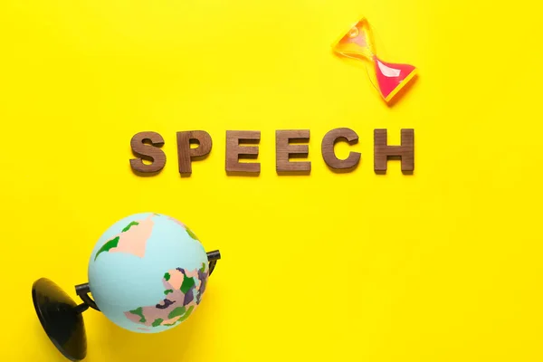 Word Speech Gömb Homokóra Színes Háttér — Stock Fotó