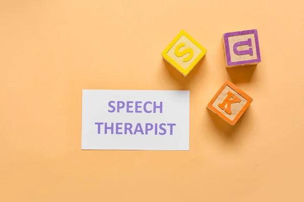 Paper Text Speech Therapist Cubes Color Background — Stock Photo, Image