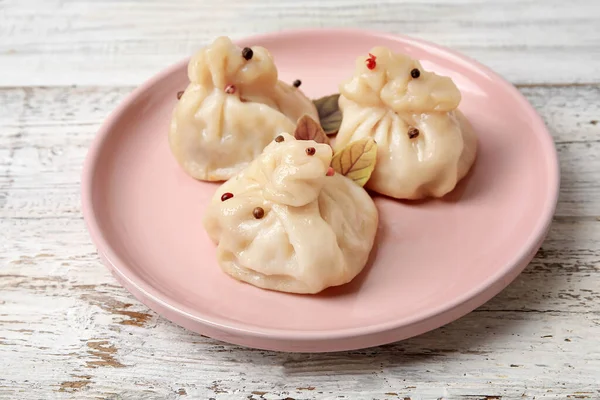 Plate Tasty Dumplings Light Wooden Background Closeup — Stock Photo, Image