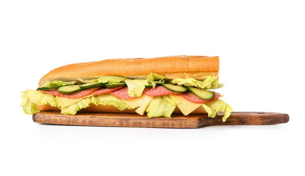 Beyaz Arka Planda Lezzetli Sandviçi Olan Tahta — Stok fotoğraf