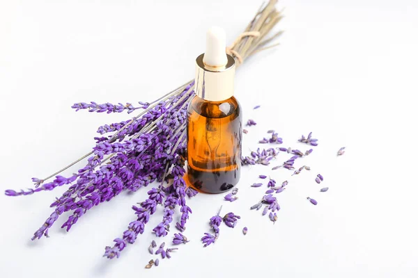 Bottle Lavender Essential Oil Flowers Light Background — Stock Photo, Image