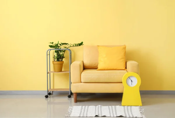 Interior Stylish Living Room Armchair — Stock Photo, Image